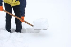 Snow Shoveling Safety Tips