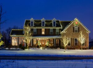 Benefits of Hiring a Professional Christmas Light Installer